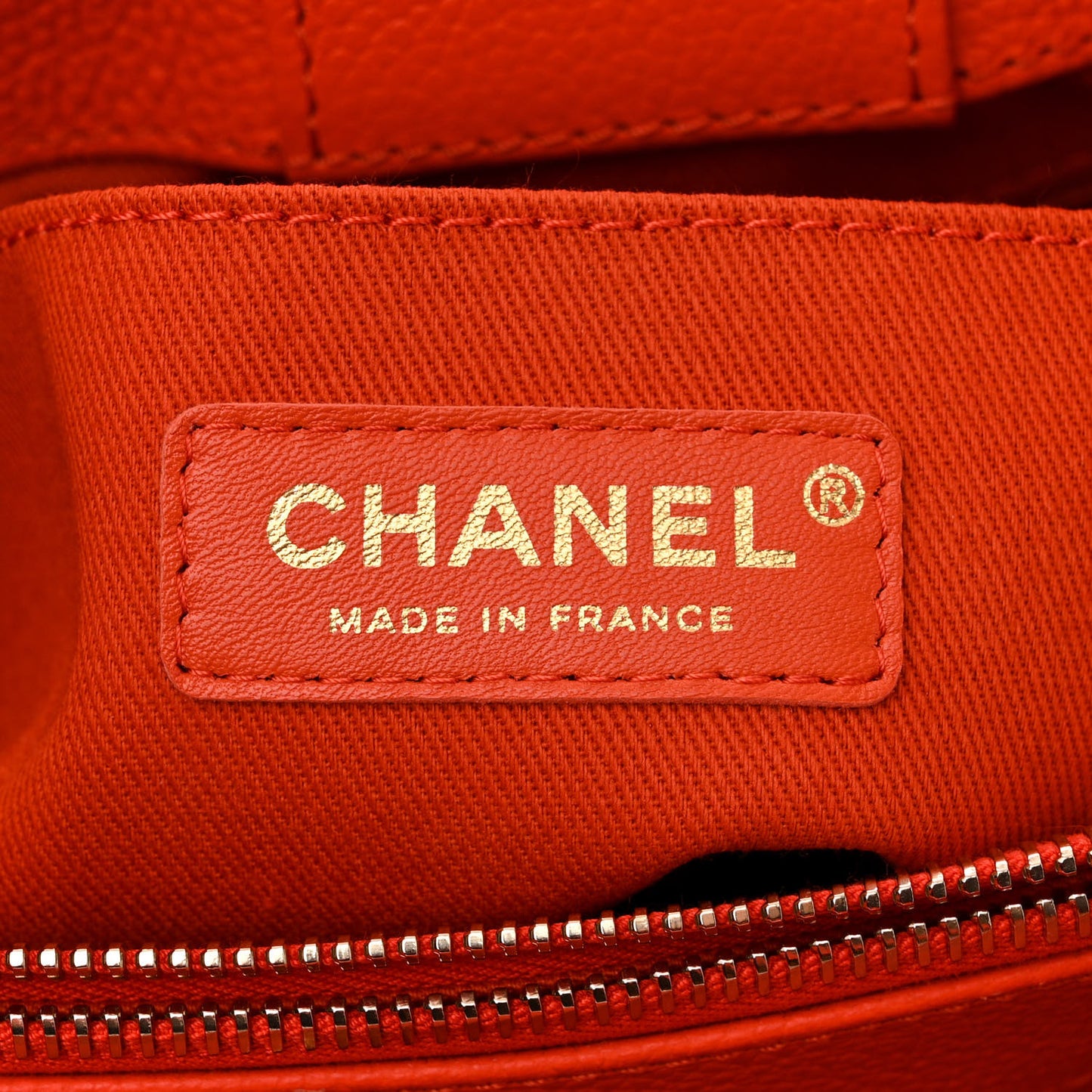 Grained Calfskin Small Neo Executive Shopper Tote Red