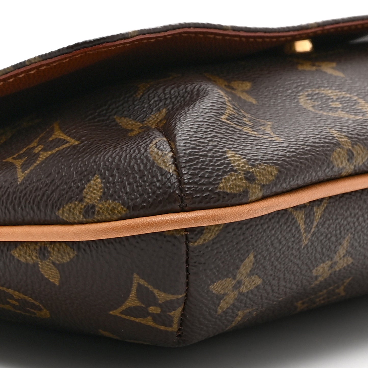 Monogram Musette Tango