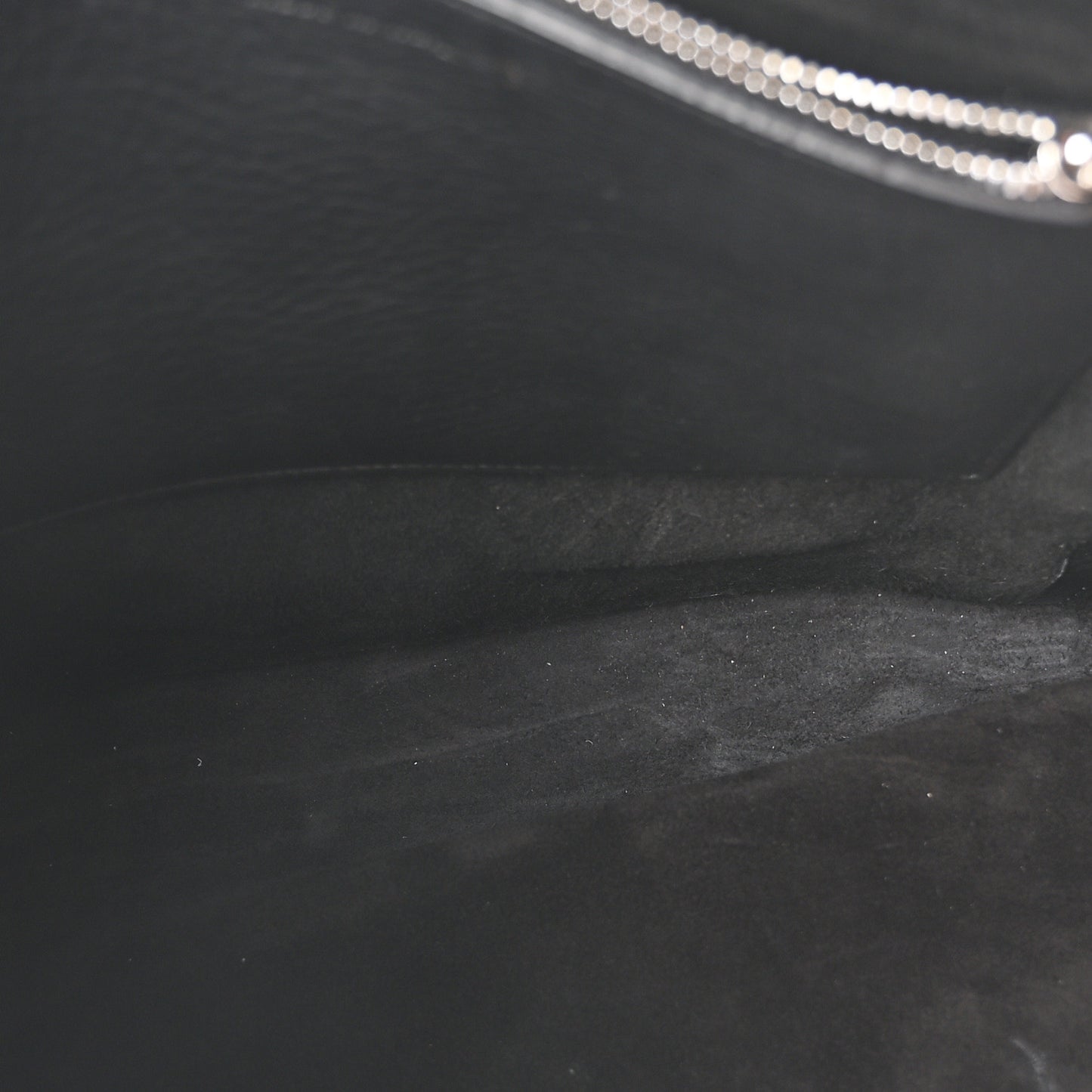 Smooth Calfskin Blade Flap Black