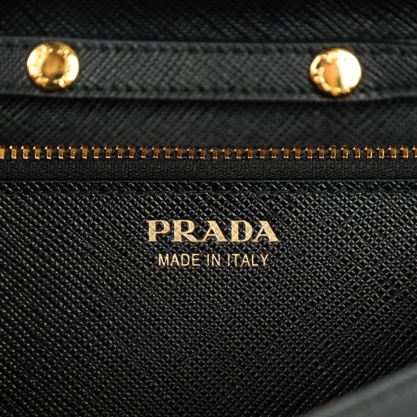 Saffiano Metal Oro Chain Wallet Nero Black