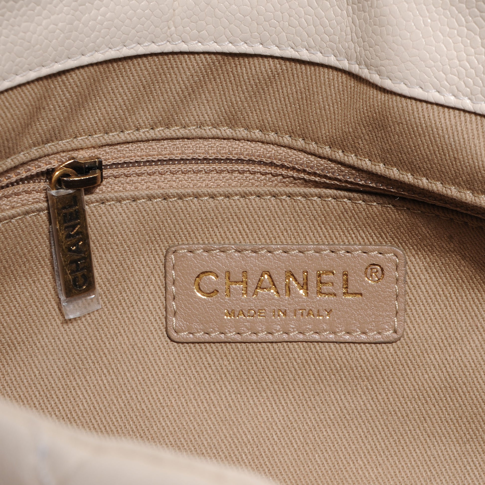 Chanel Crumpled Grain Calf Coco Pleats Messenger Flap Ivory 7 of 9