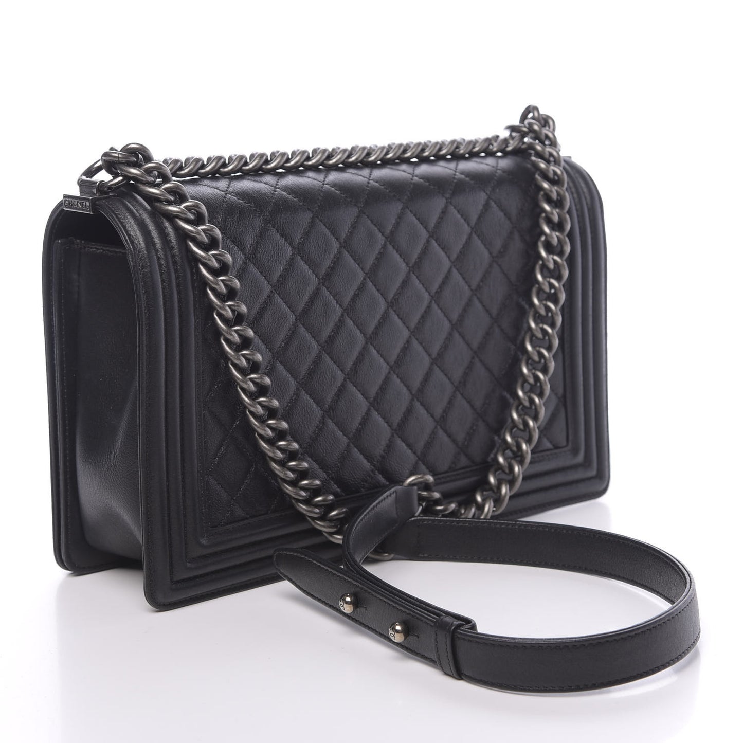 Metallic Calfskin Quilted New Medium Boy Flap Black