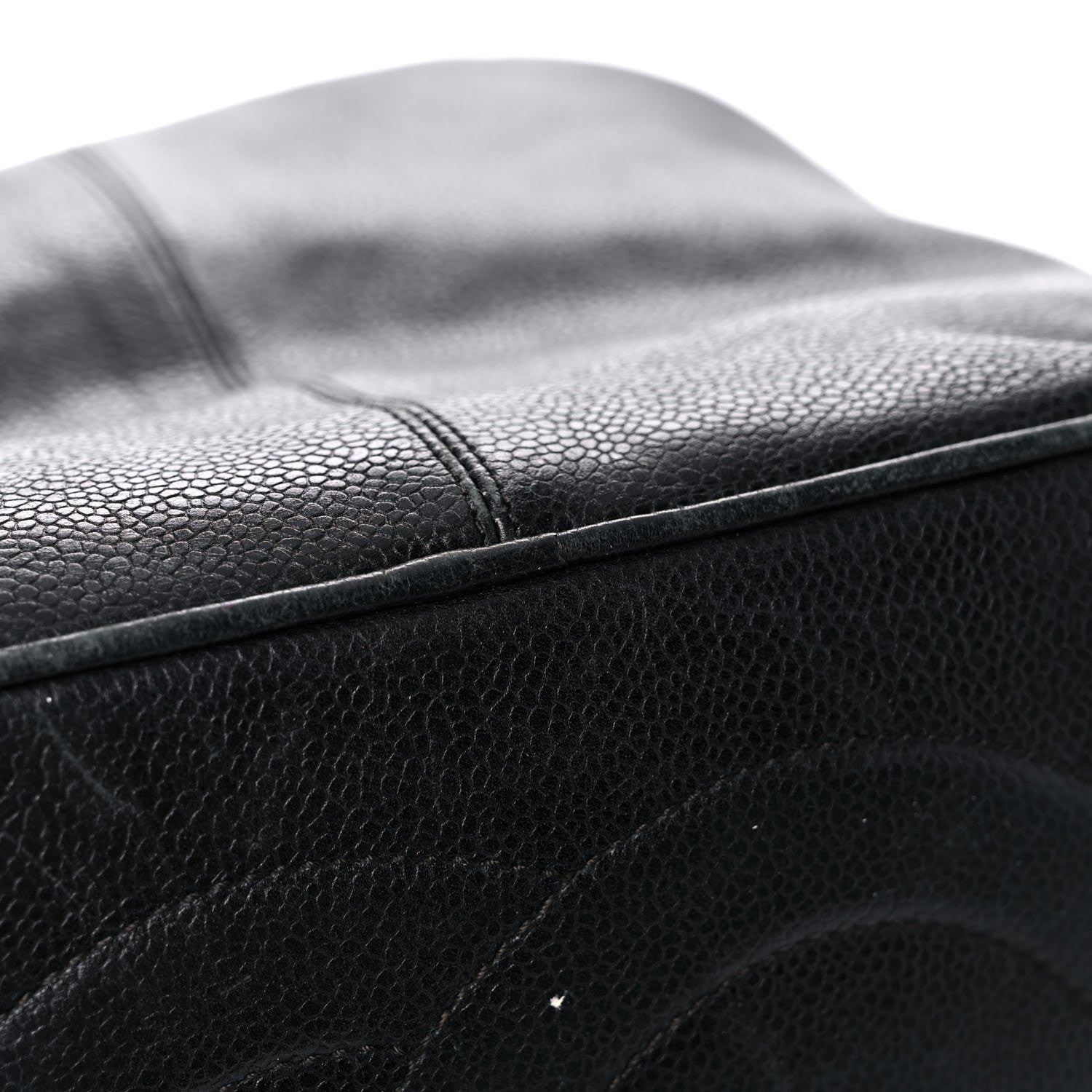 Chanel Caviar Drawstring Shoulder Bag Black 17 of 32