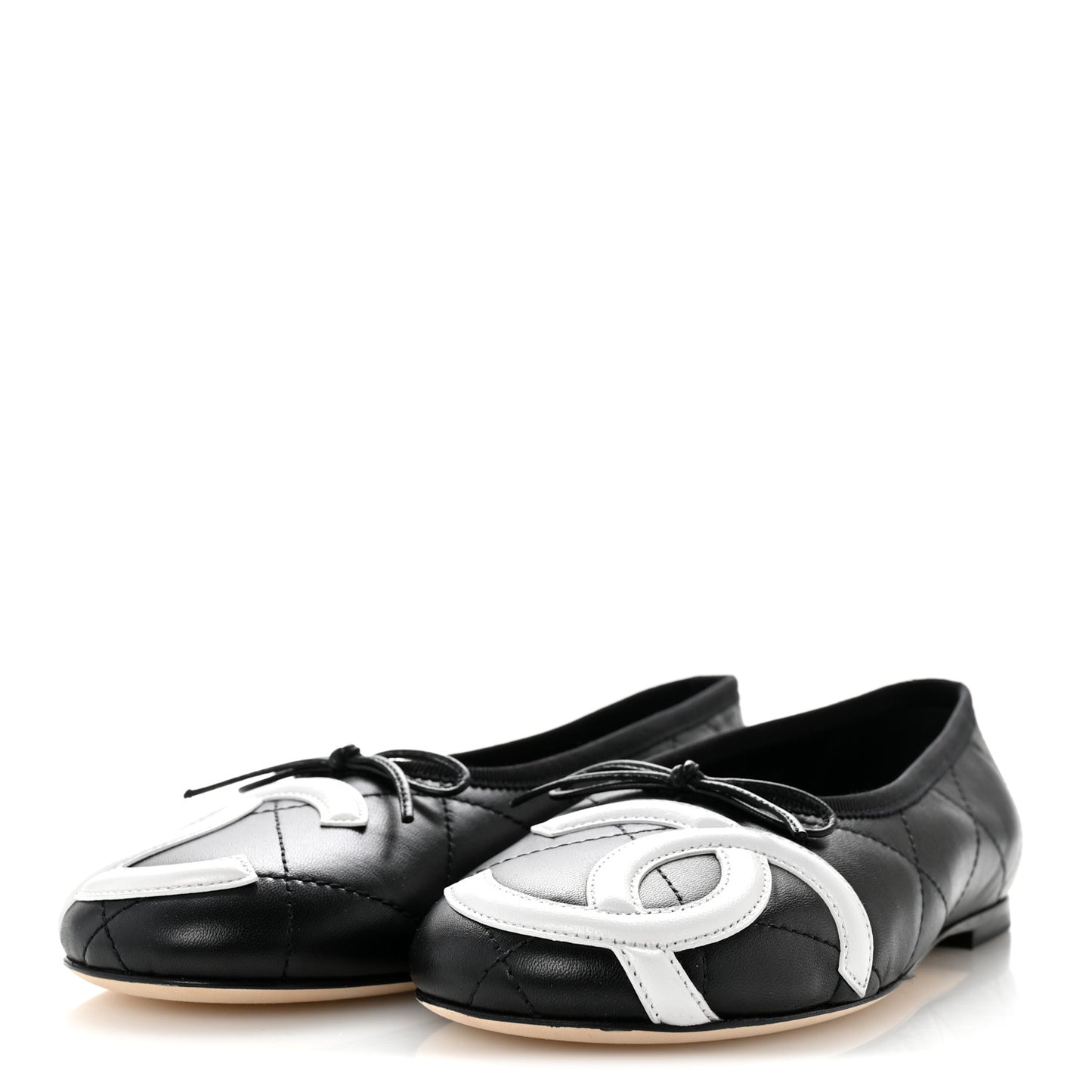 Lambskin Quilted CC Cambon Ballet Flats 36 Black White
