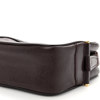 Louis Vuitton Taiga Kaluga Toiletry Pouch Acajou 9 of 10