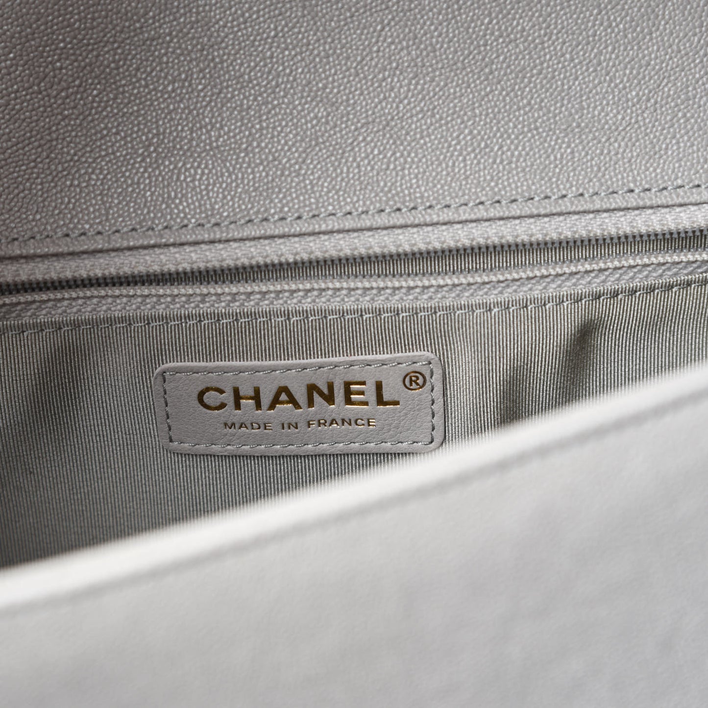 Caviar Quilted New Medium Boy Flap Grey