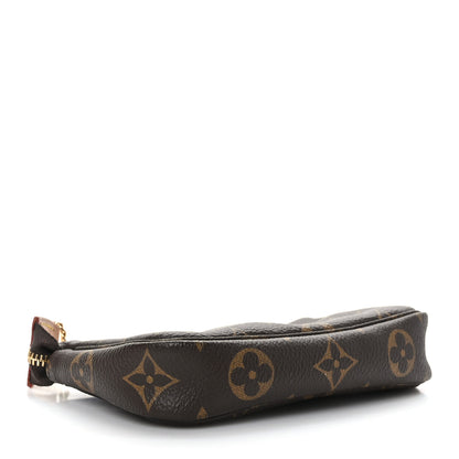 Louis Vuitton Monogram Mini Pochette Accessories 4 of 9