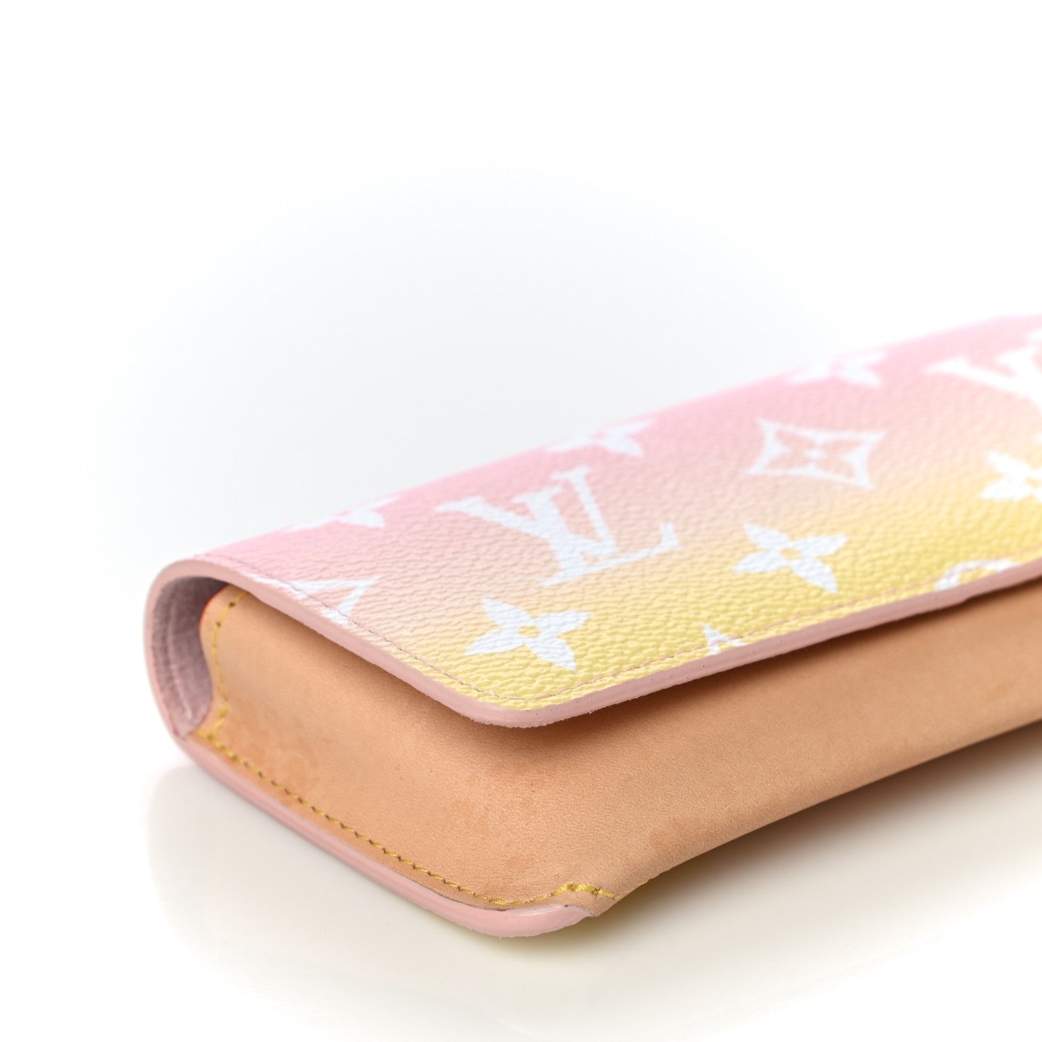 Louis Vuitton Monogram Giant By The Pool Woody Glasses Case Light Pink 8 of 14