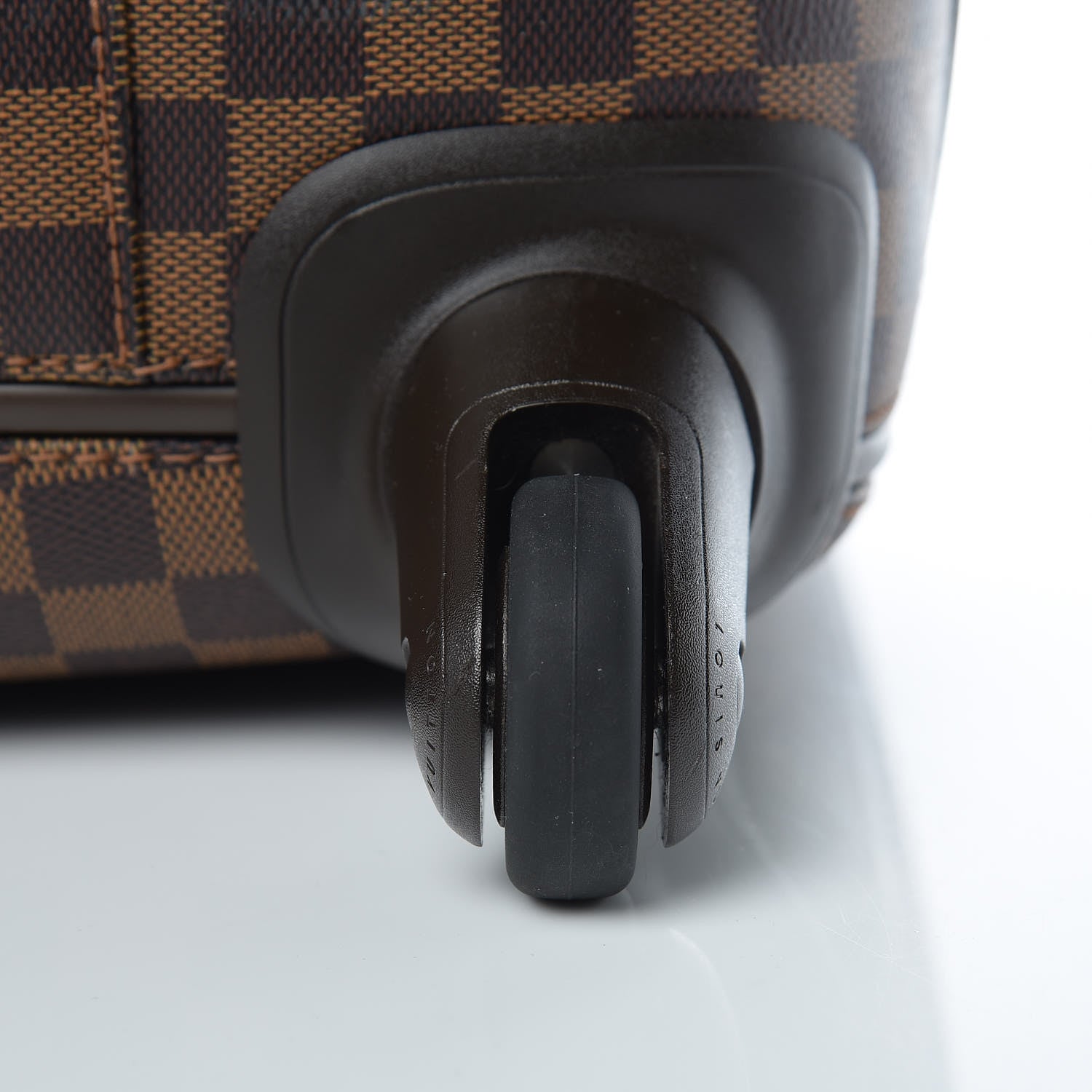 Louis Vuitton Damier Ebene Zephyr 55 17 of 19