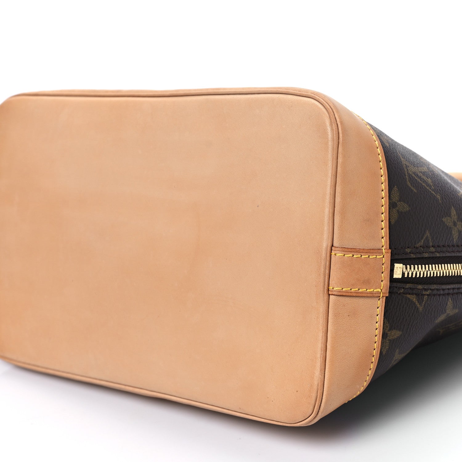 Louis Vuitton Monogram Alma PM 9 of 10
