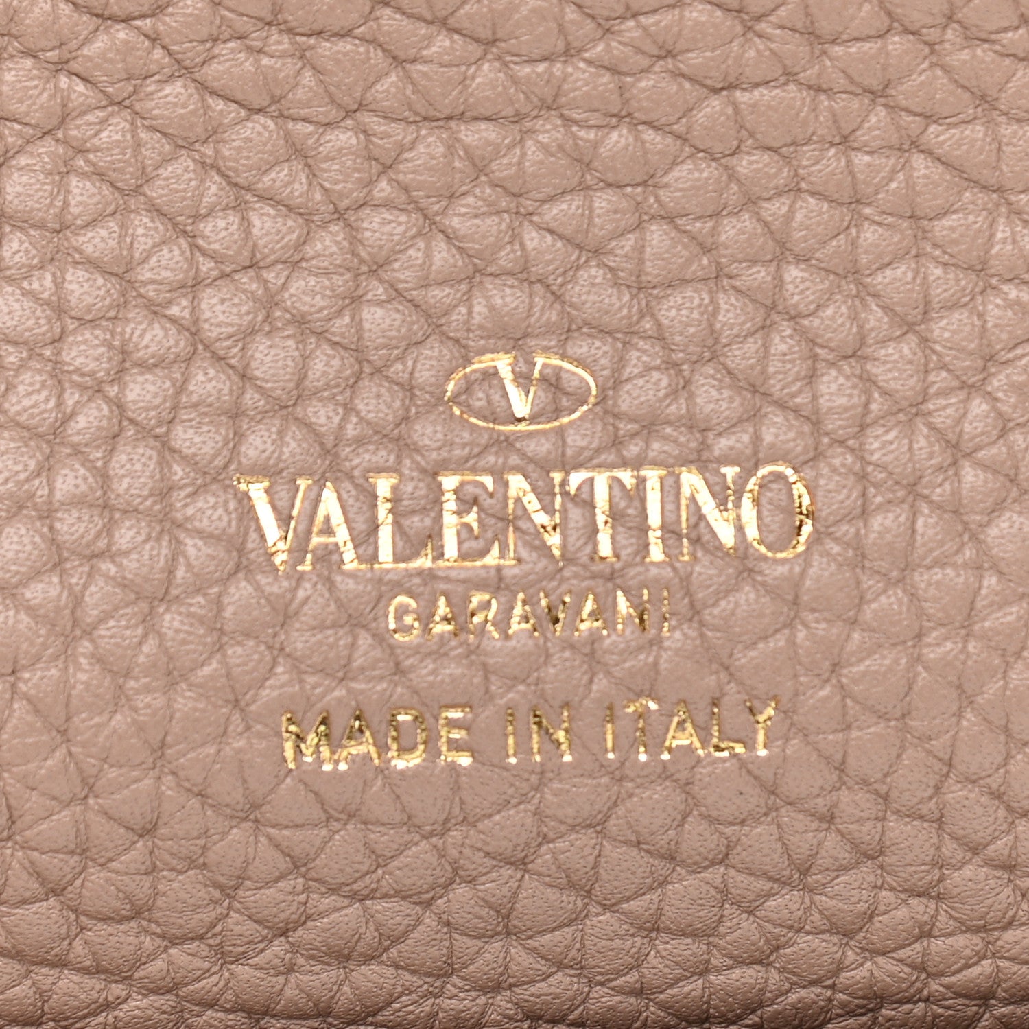Valentino Garavani Pebbled Calfskin Rockstud Flip Lock Wallet On Chain Poudre 6 of 9
