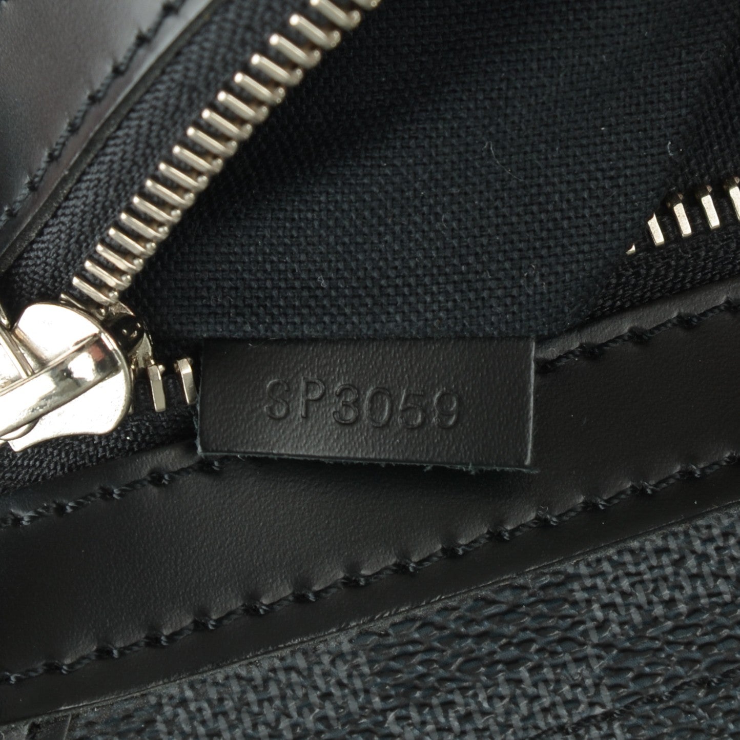 Damier Graphite Daniel GM