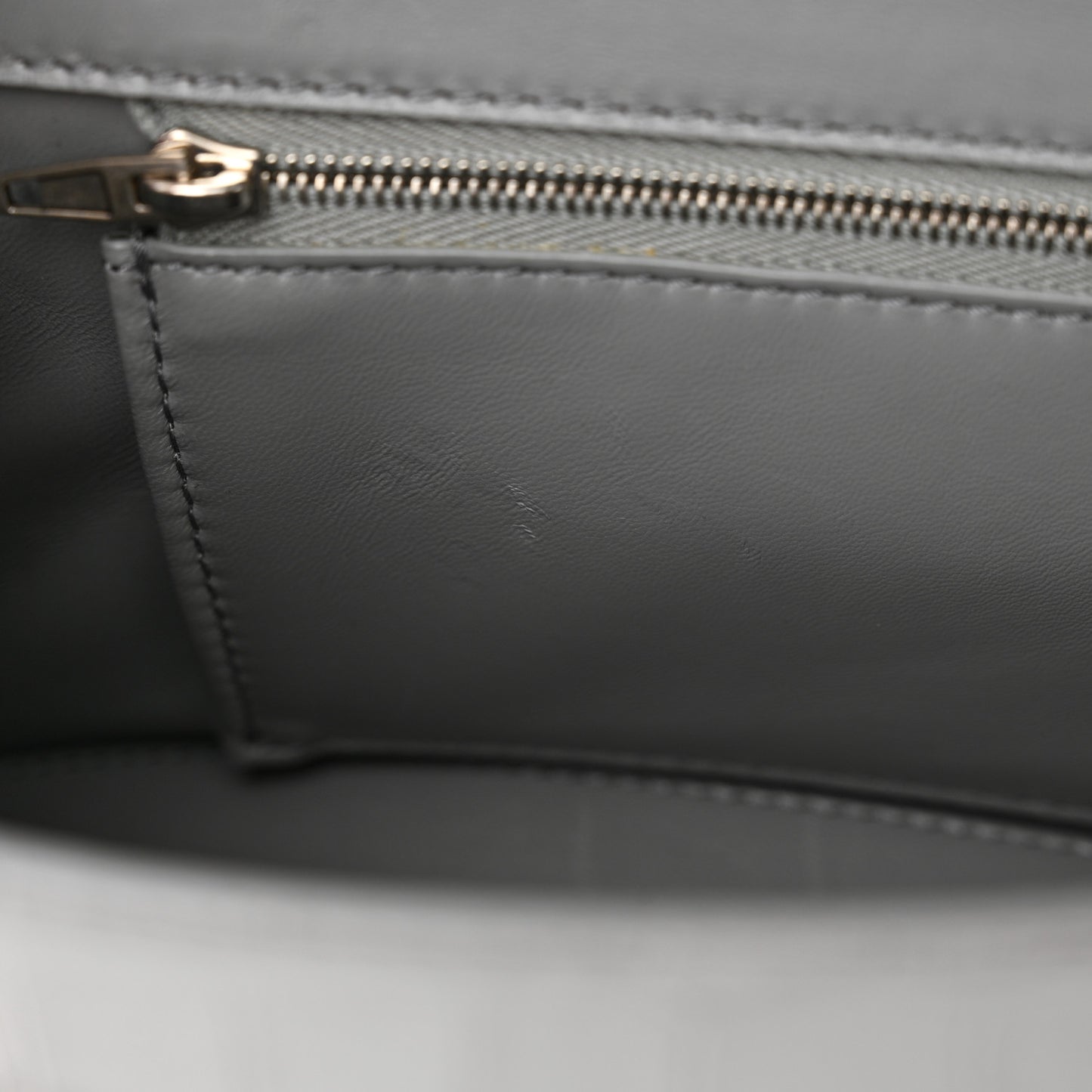 Shiny Calfskin Crocodile Embossed Small Hourglass Top Handle Bag Steel Grey