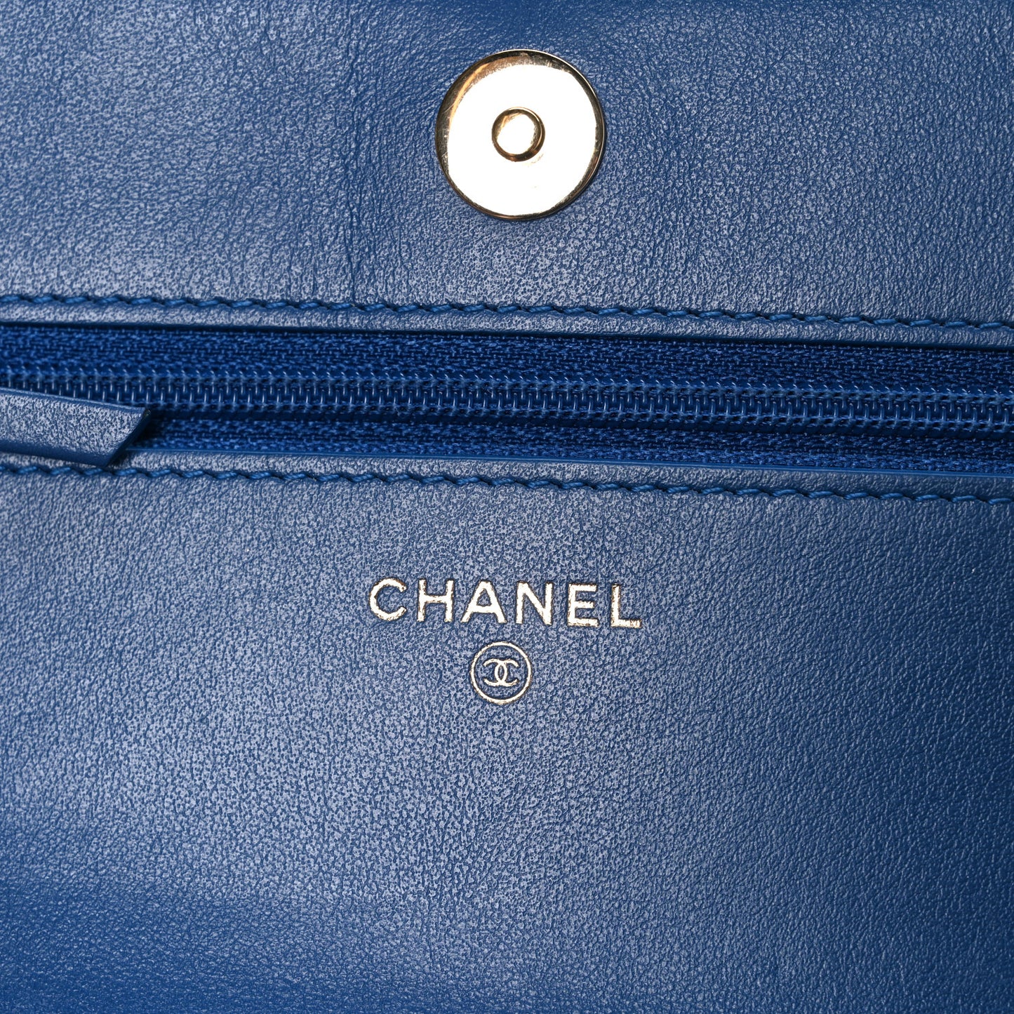 Caviar Quilted CC Filigree Wallet On Chain WOC Blue