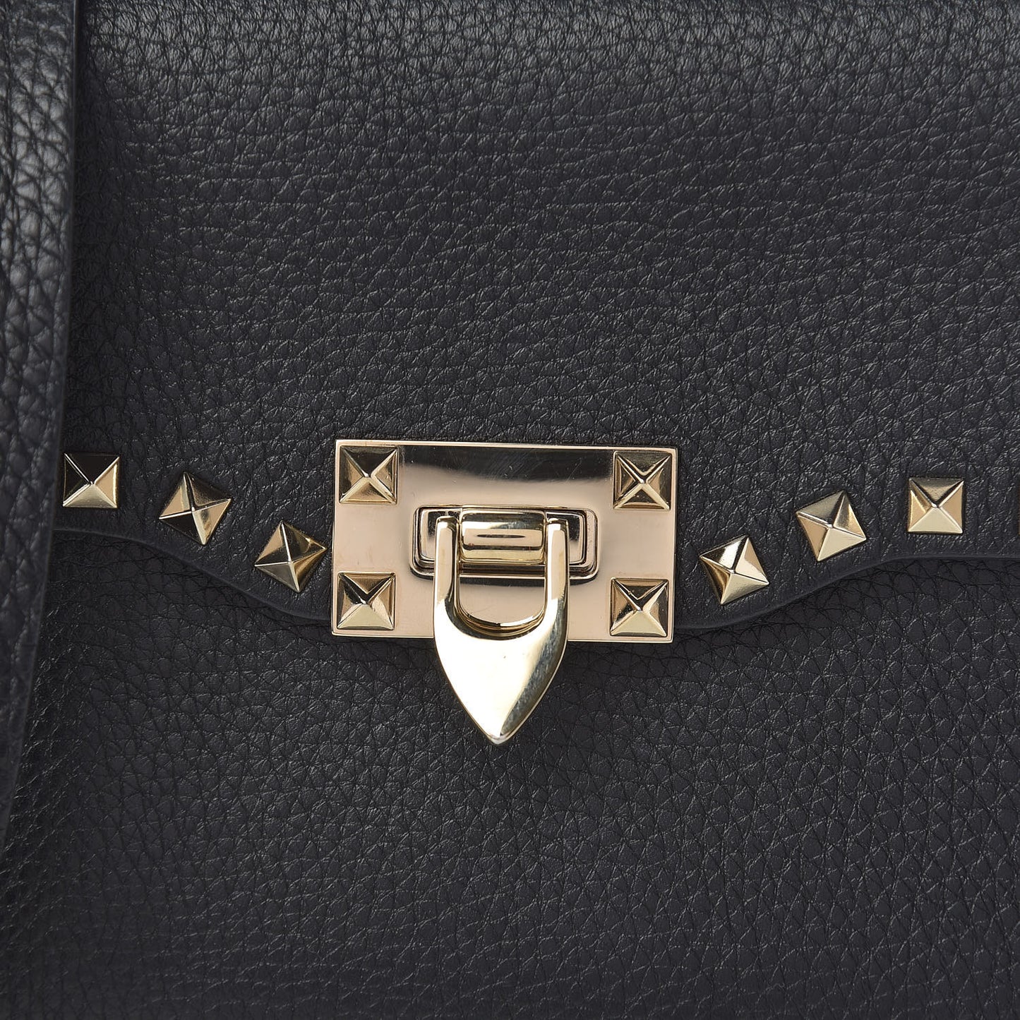 Pebbled Calfskin Medium Rockstud Flap Saddle Bag Black