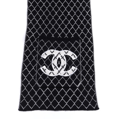 Chanel Cashmere CC Pocket Scarf Black White 3 of 4