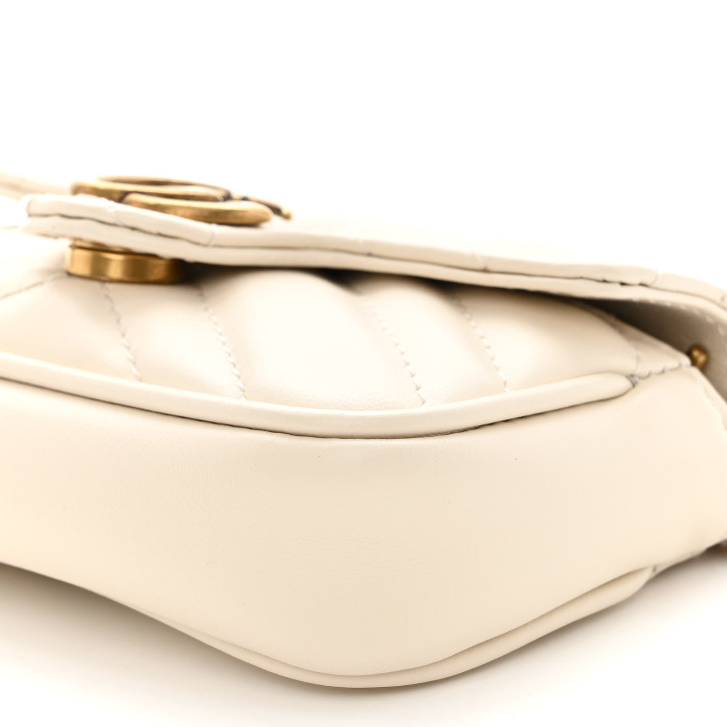 Gucci Calfskin Matelasse Heart GG Marmont 2.0 Coin Purse On A Chain Mystic White 9 of 9