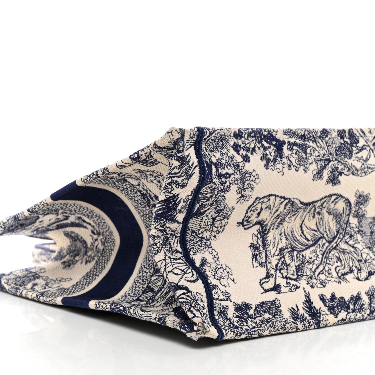 Christian Dior Canvas Embroidered Medium Dioriviera Toile De Jouy Book Tote Blue 9 of 12