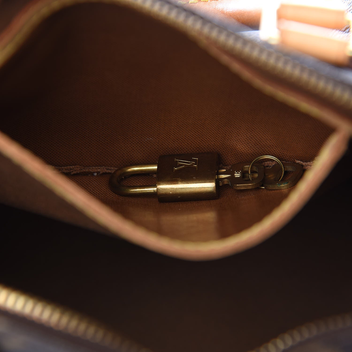 Louis Vuitton Monogram Speedy 25 5 of 10