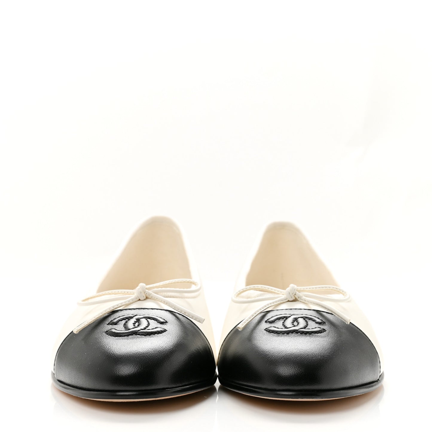 Lambskin Cap Toe CC Ballerina Flats 38.5 White Black