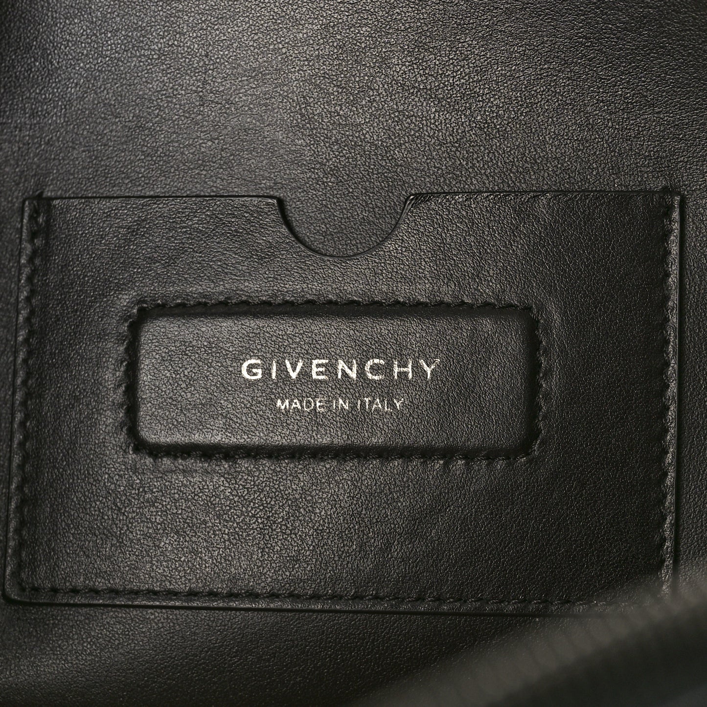 Smooth Calfskin Large Soft Antigona Black