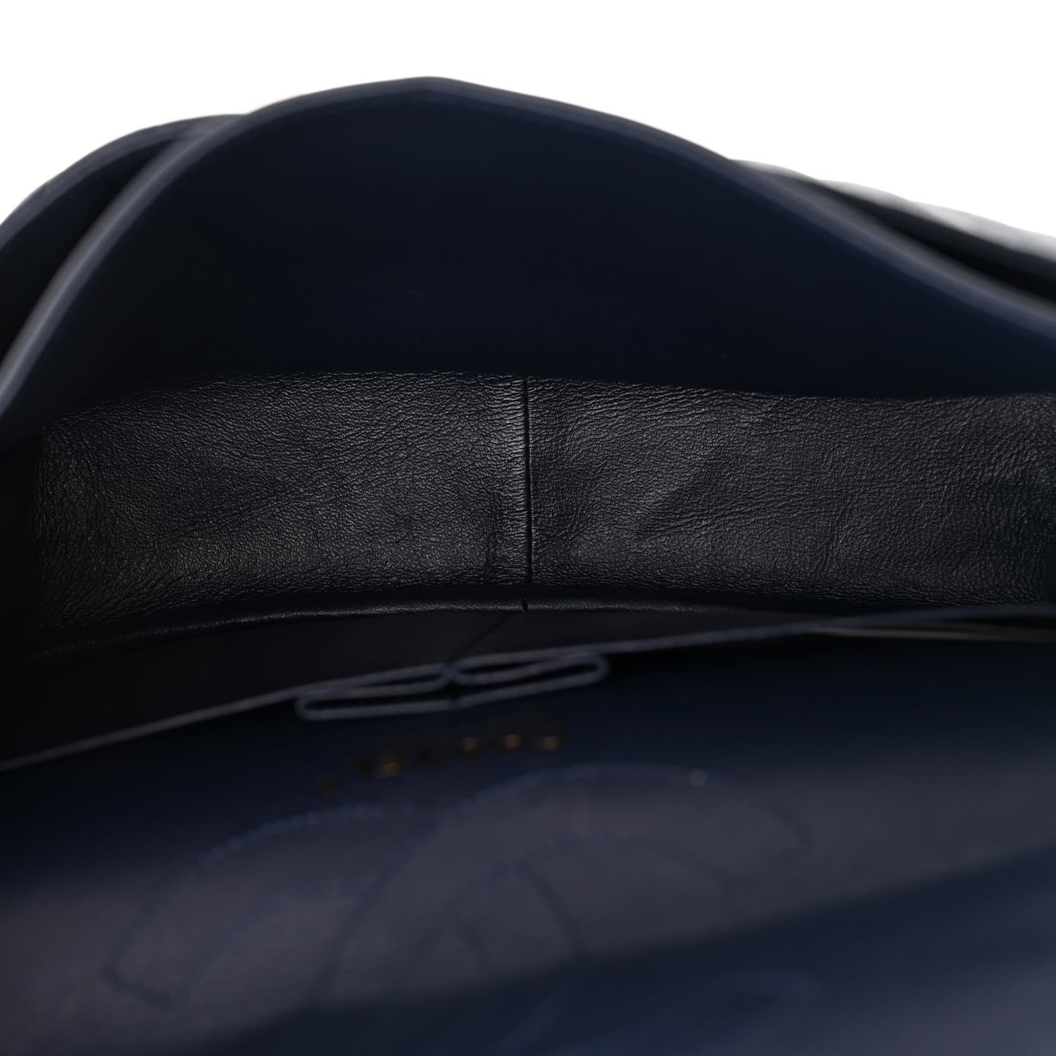 Chanel Crumpled Calfskin Chevron Quilted 2.55 Reissue 226 Navy Blue 5 of 15