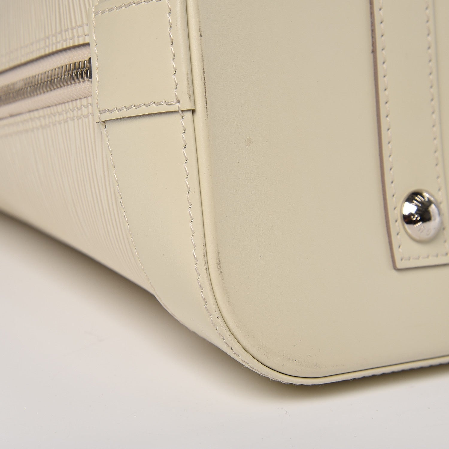 Louis Vuitton Epi Alma GM Ivory Ivory 10 of 12