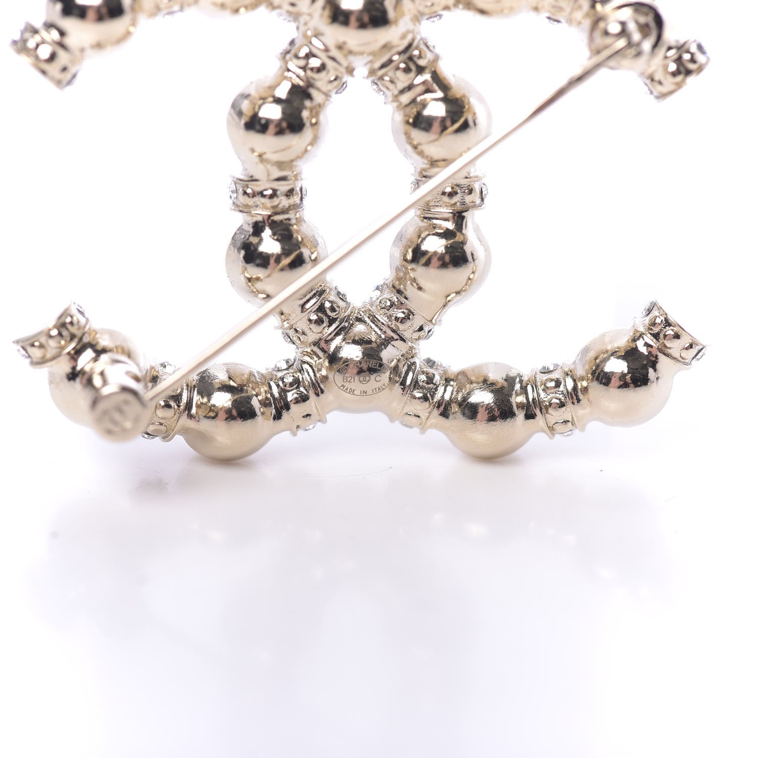 Chanel Pearl Crystal Nefertiti CC Brooch Gold 4 of 4