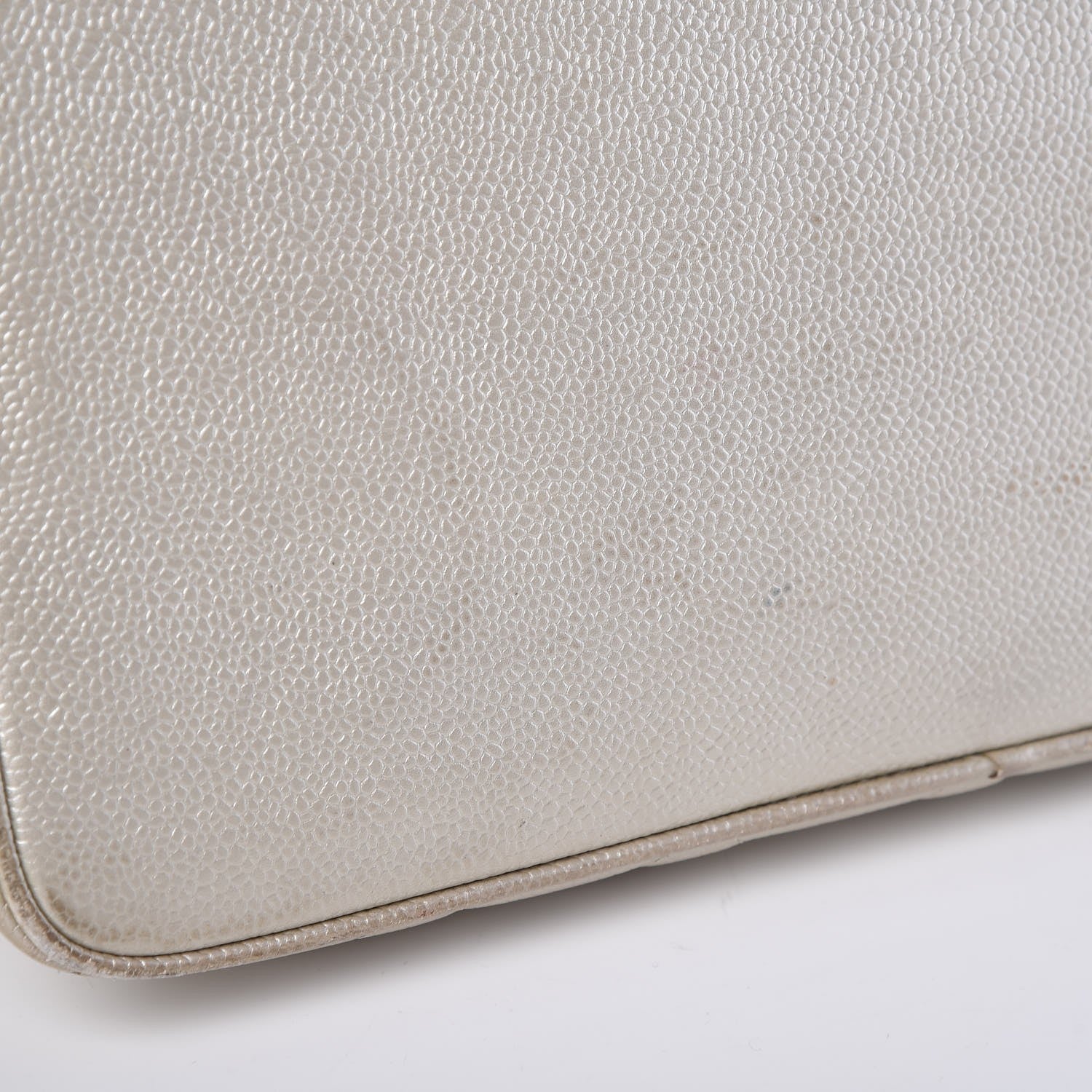 Chanel Caviar Quilted Medallion Tote Pearl 12 of 21