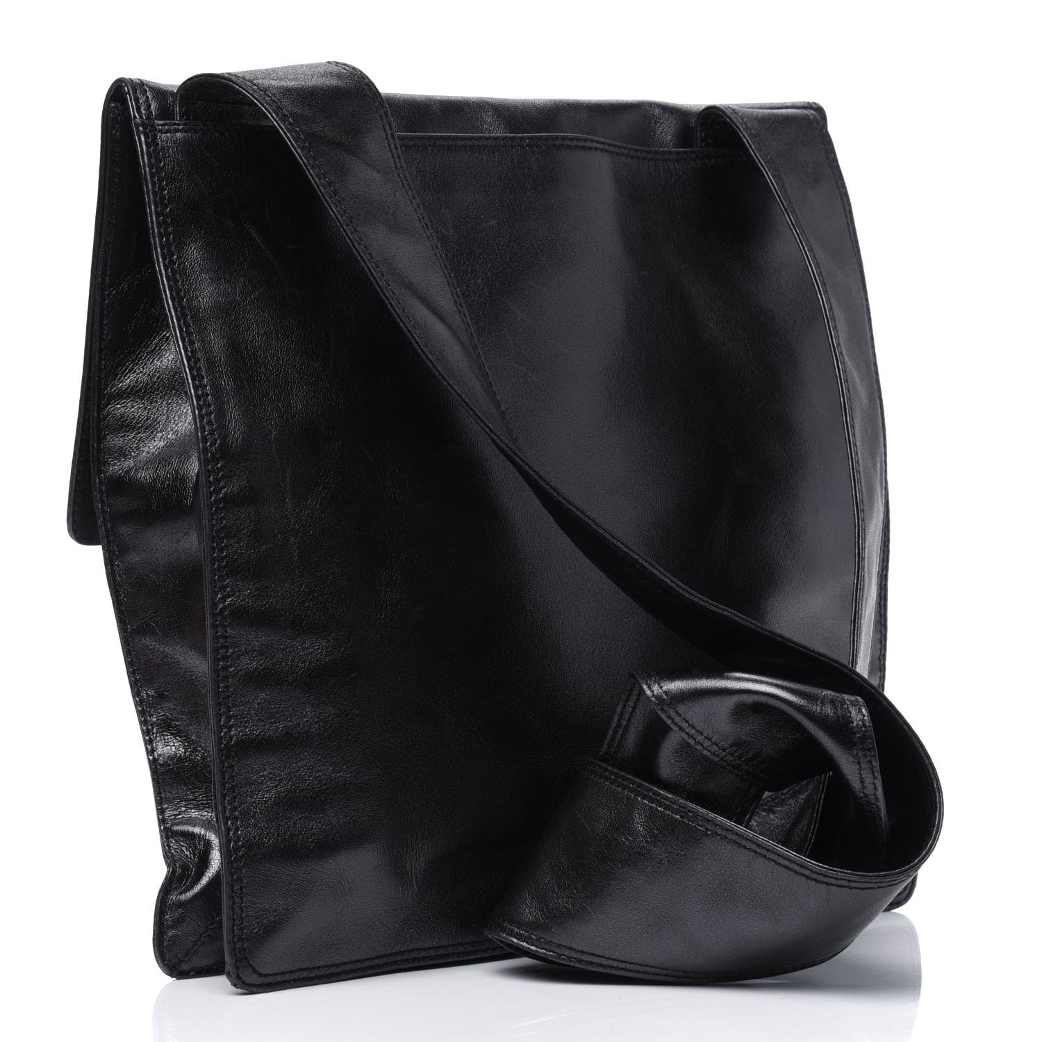 Chanel Lambskin CC Shoulder Bag 3 of 17