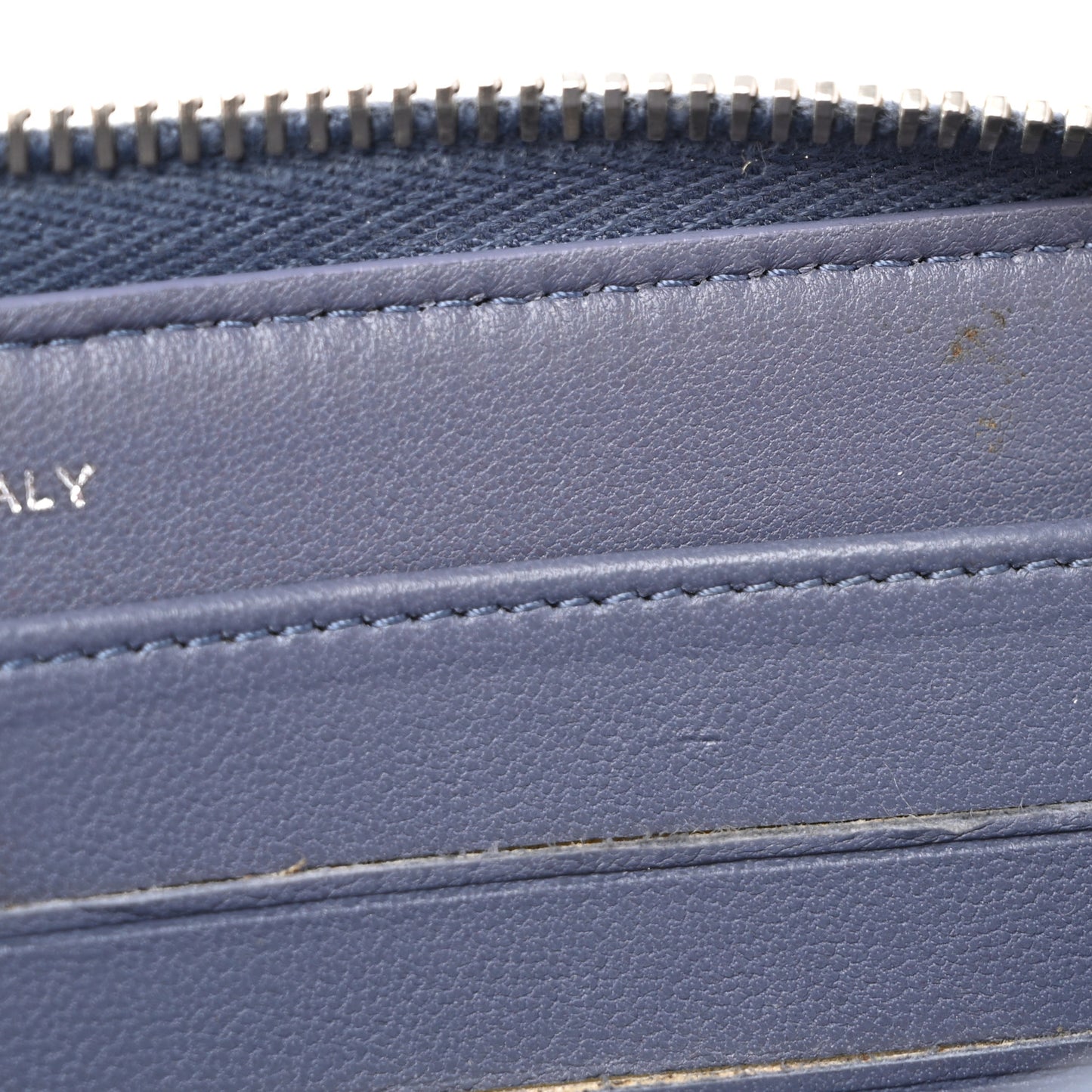 Lambskin Quilted Large Gusset Zip Around Wallet Lavender