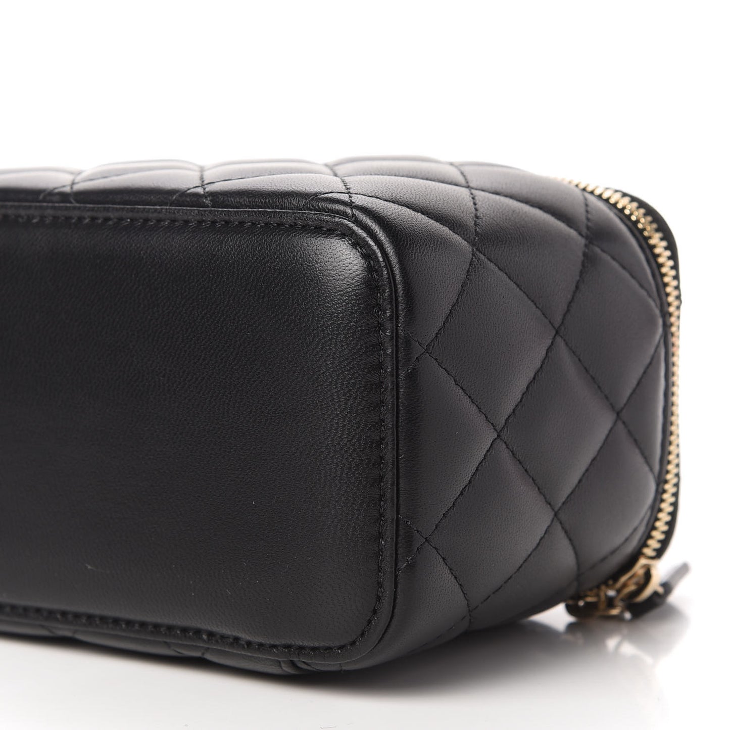 Lambskin Quilted Small Vanity Case With Chain Black