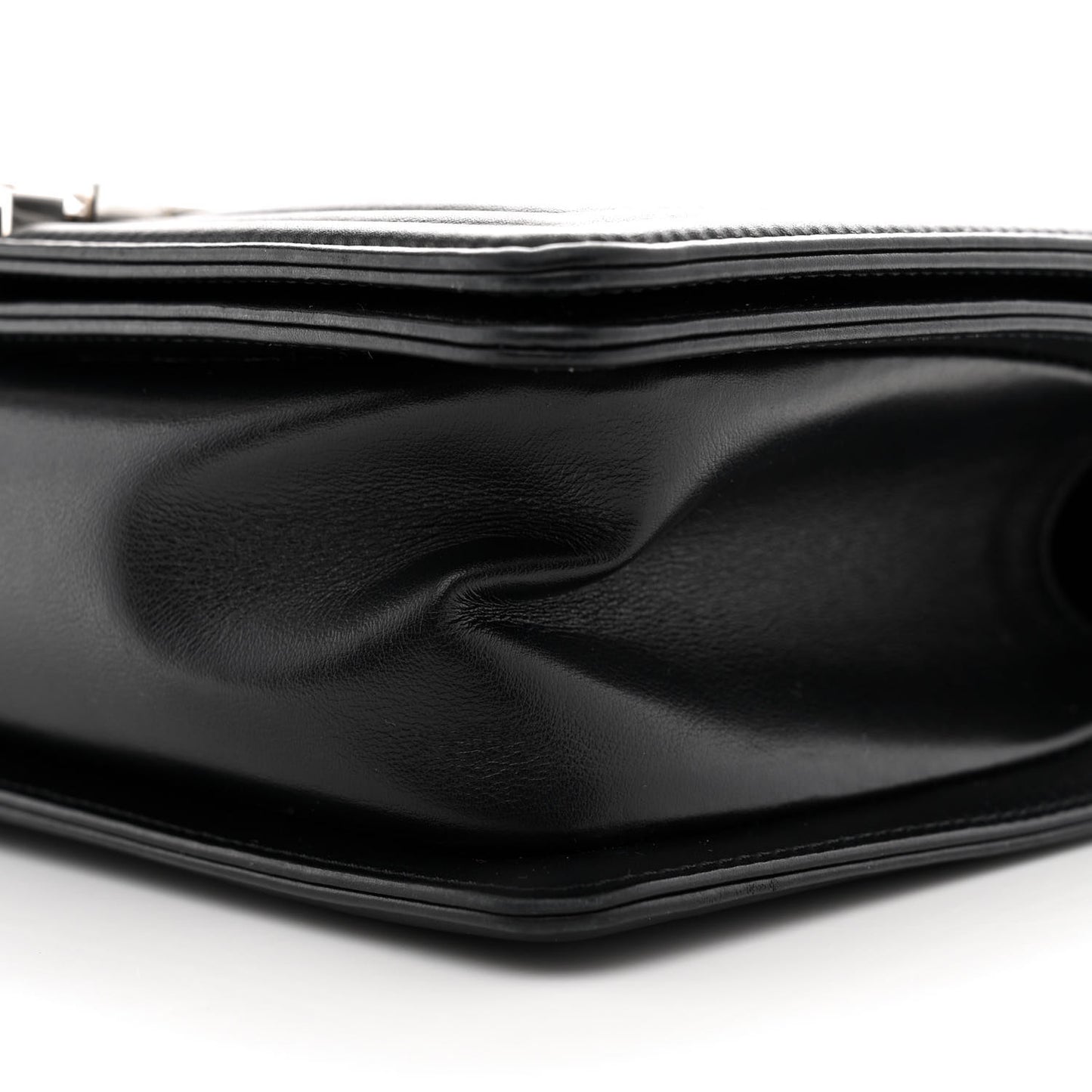 Lambskin Chevron Quilted Medium Boy Flap Black