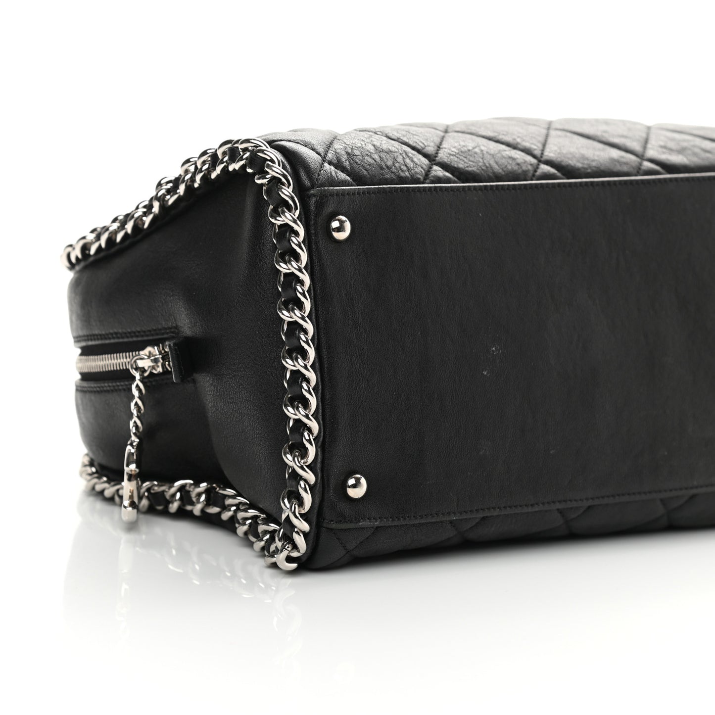 Calfskin Chain Around Bowler Black