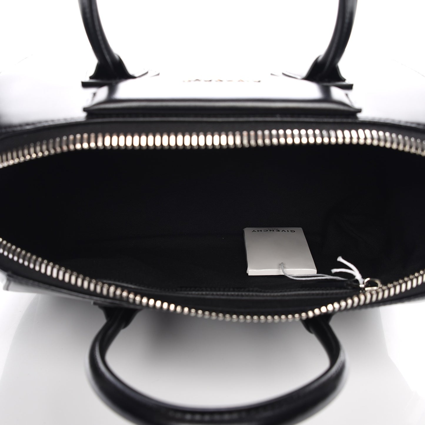 Shiny Lord Calfskin Medium Antigona Black