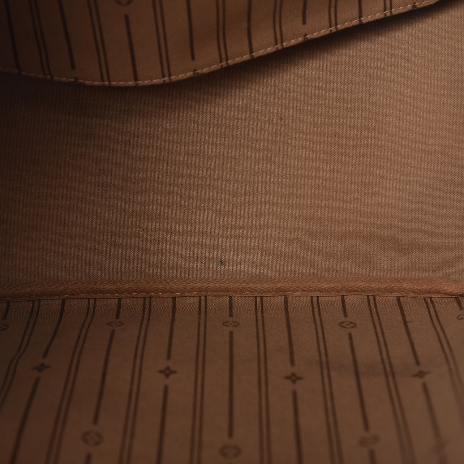 Louis Vuitton Monogram Neverfull MM 8 of 26