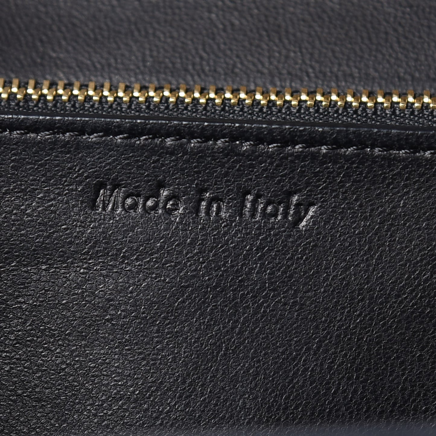 Box Calfskin Medium Classic Box Flap Bag Black