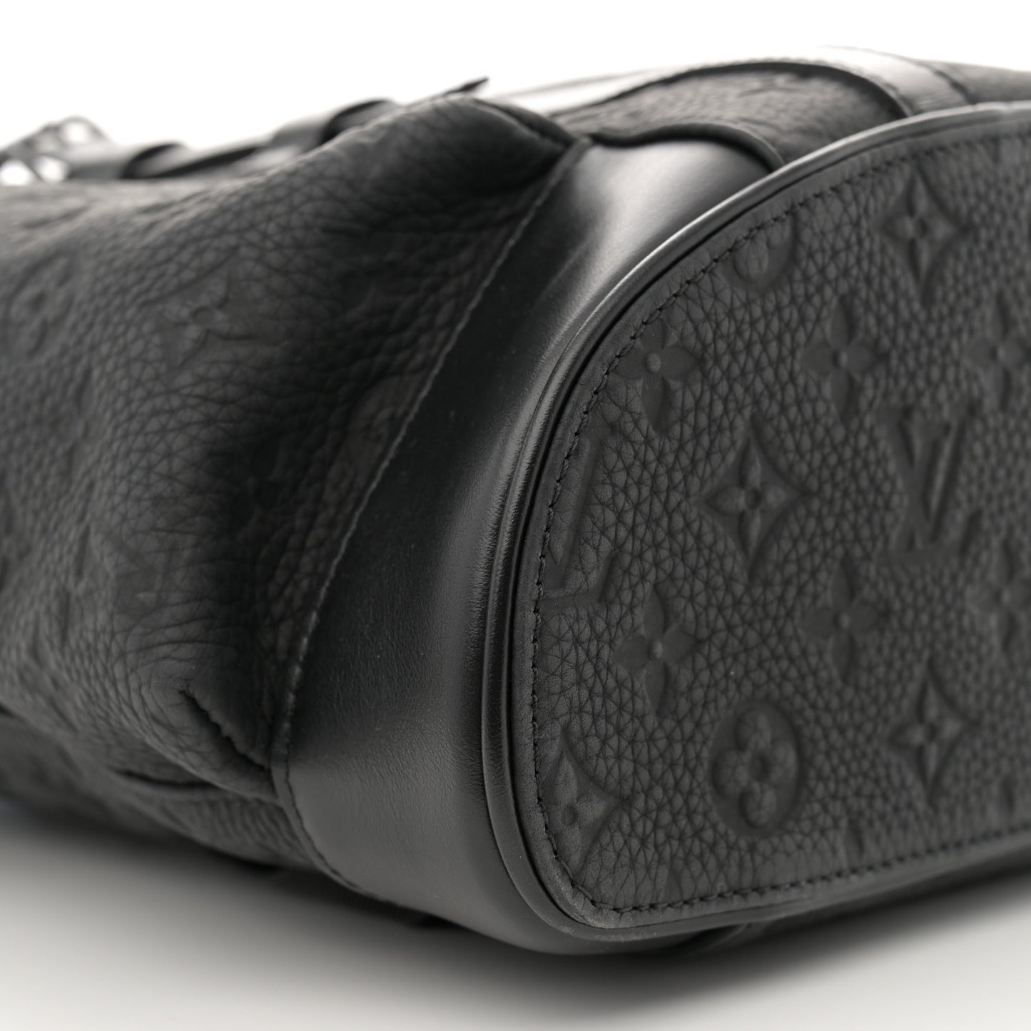 Taurillon Monogram Christopher MM Backpack Black