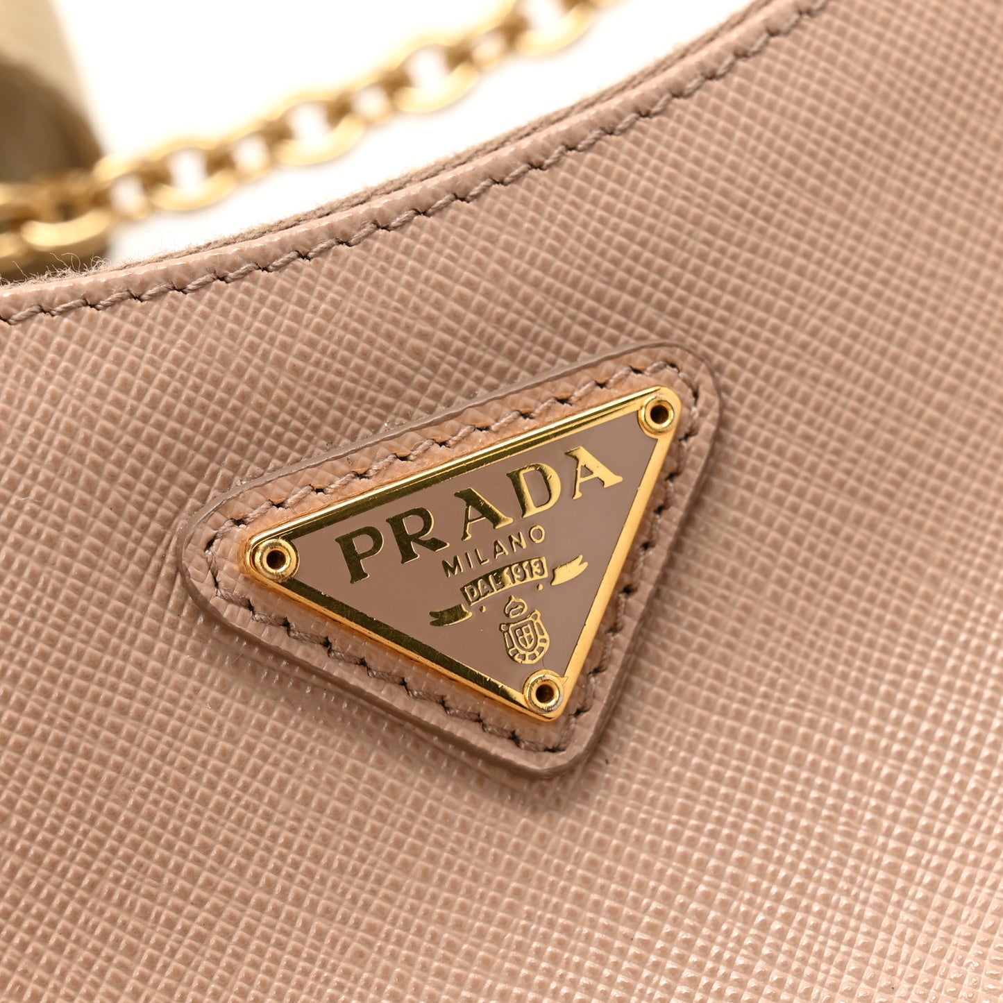 Saffiano Re-Edition 2005 Shoulder Bag Cammeo