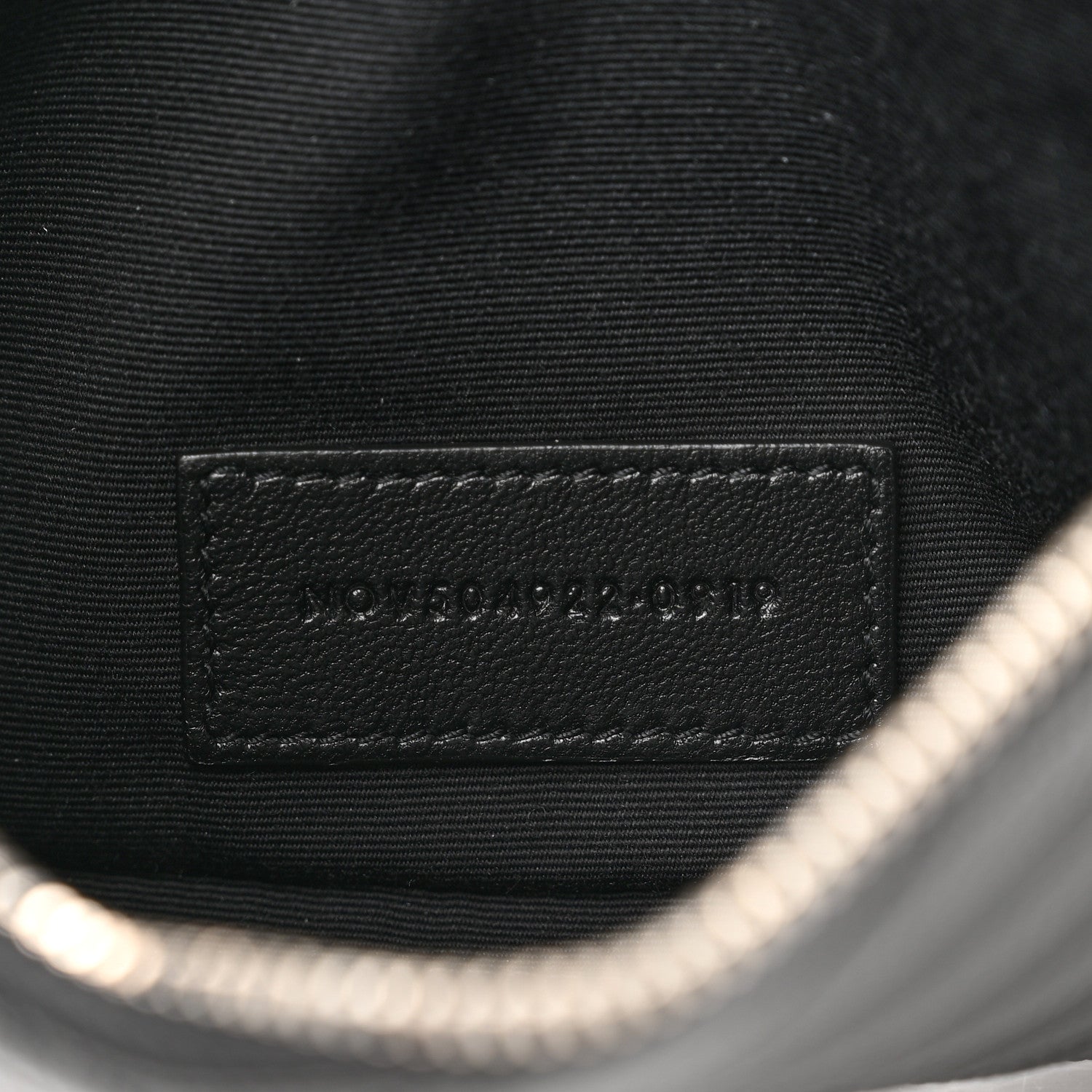 Saint Laurent Grain De Poudre Chevron Monogram Bill Pouch Black 7 of 8