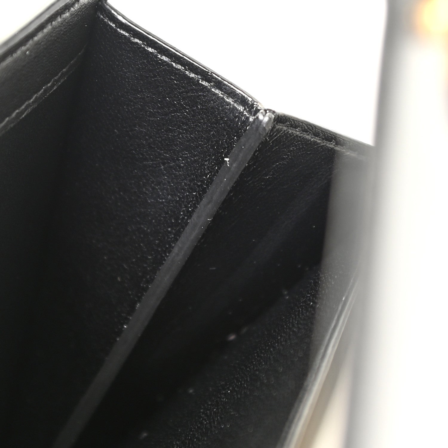 Saint Laurent Smooth Shiny Calfskin Uptown Chain Wallet Black Crema Soft 9 of 9