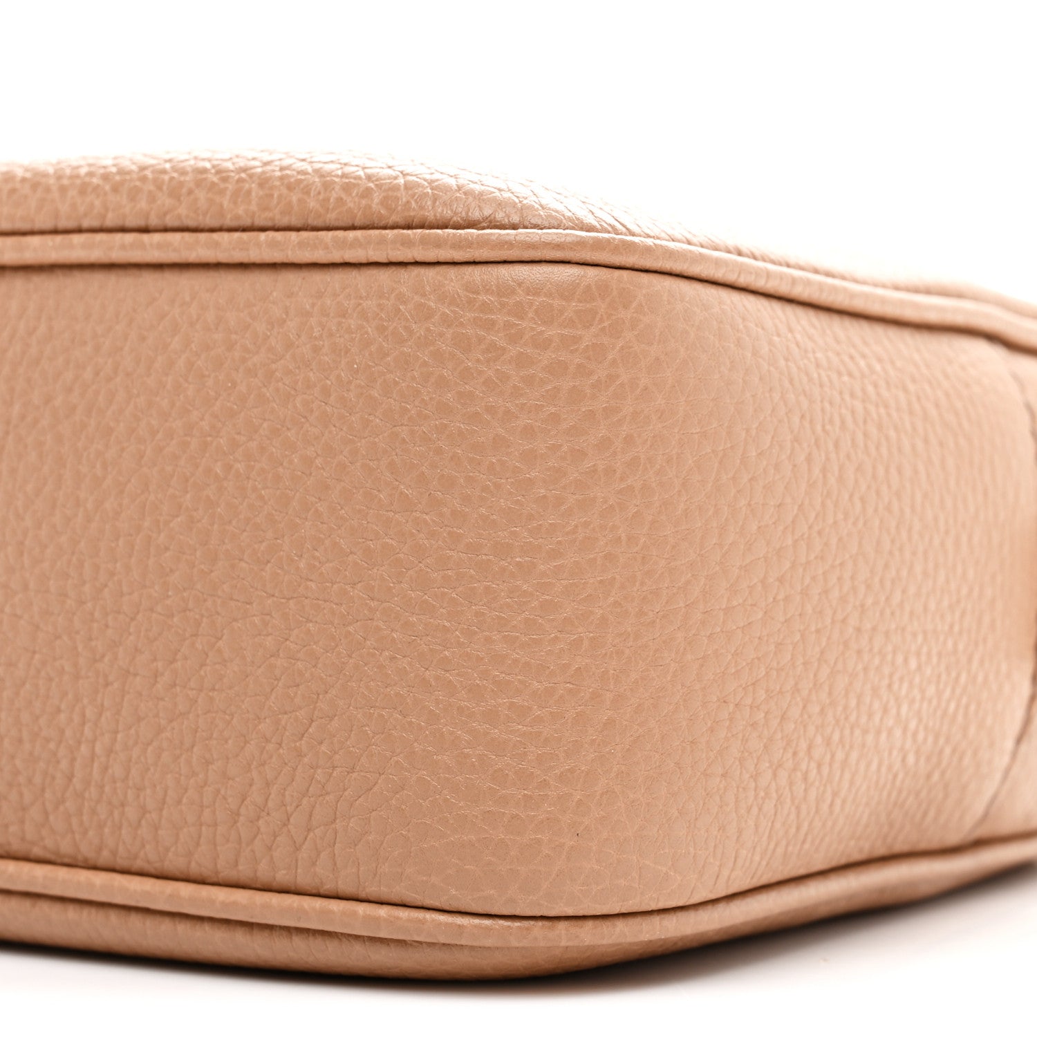 Gucci Pebbled Calfskin Small Soho Disco Bag Camelia 10 of 10