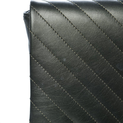 Chanel Aged Calfskin Chevron Quilted Reissue 2.55 Clutch Green 8 of 8