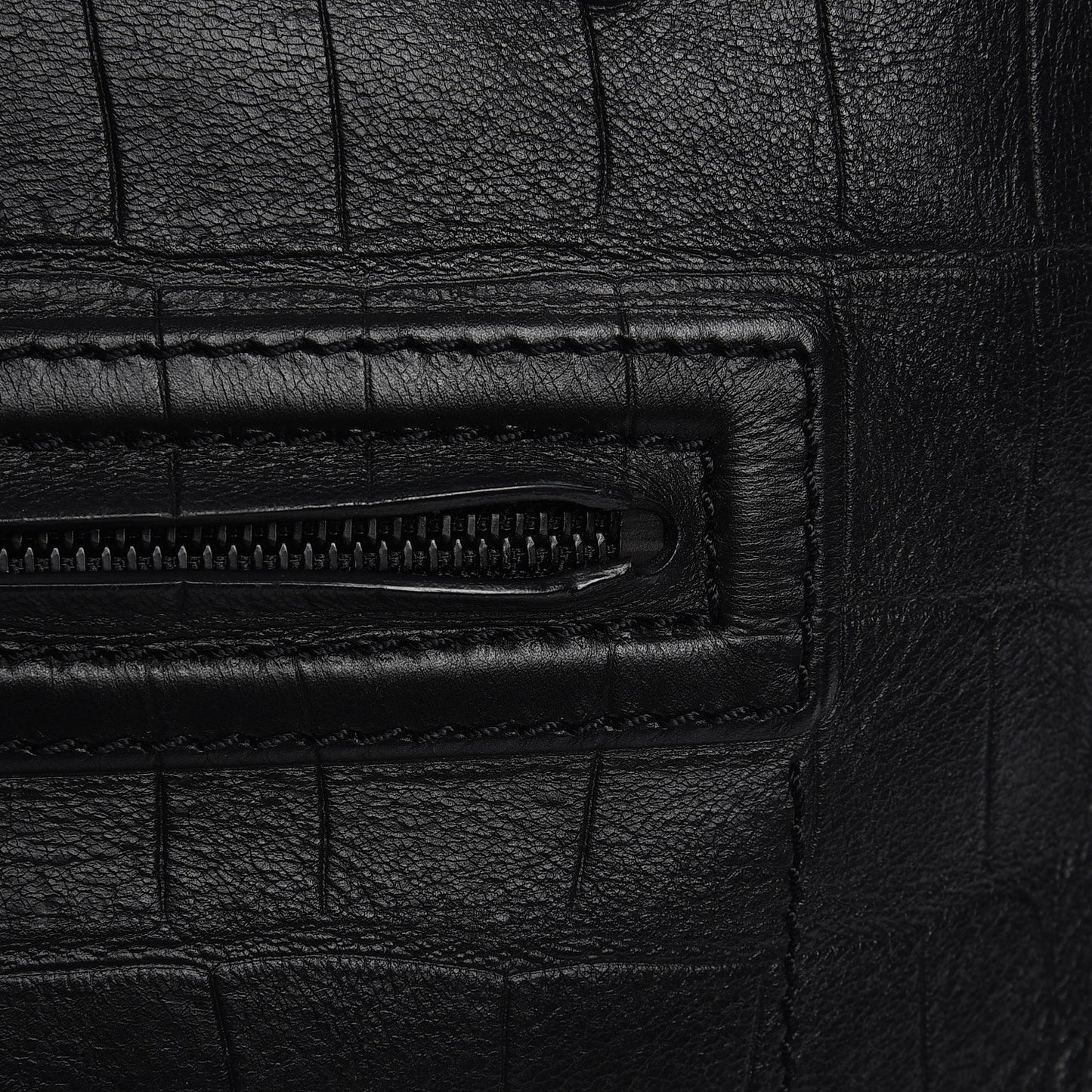 Crocodile Embossed Calfskin Large Phantom Luggage Black