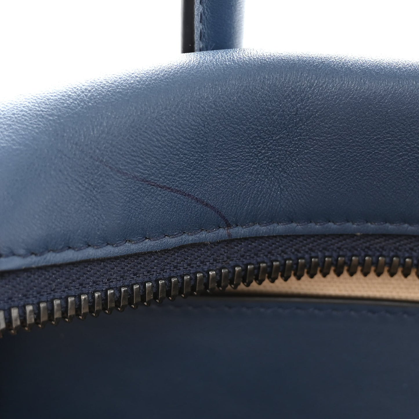 Smooth Calfskin Medium Soft Antigona Midnight