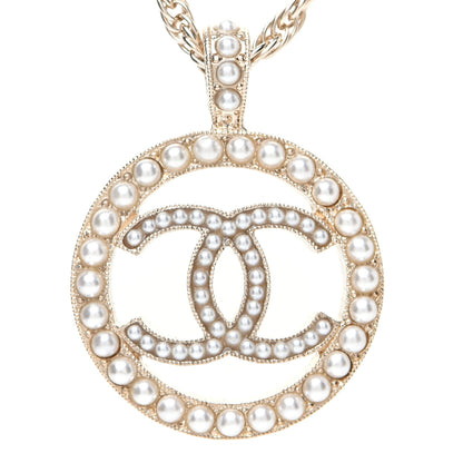Chanel Pearl CC Round Pendant Necklace Gold 5 of 8