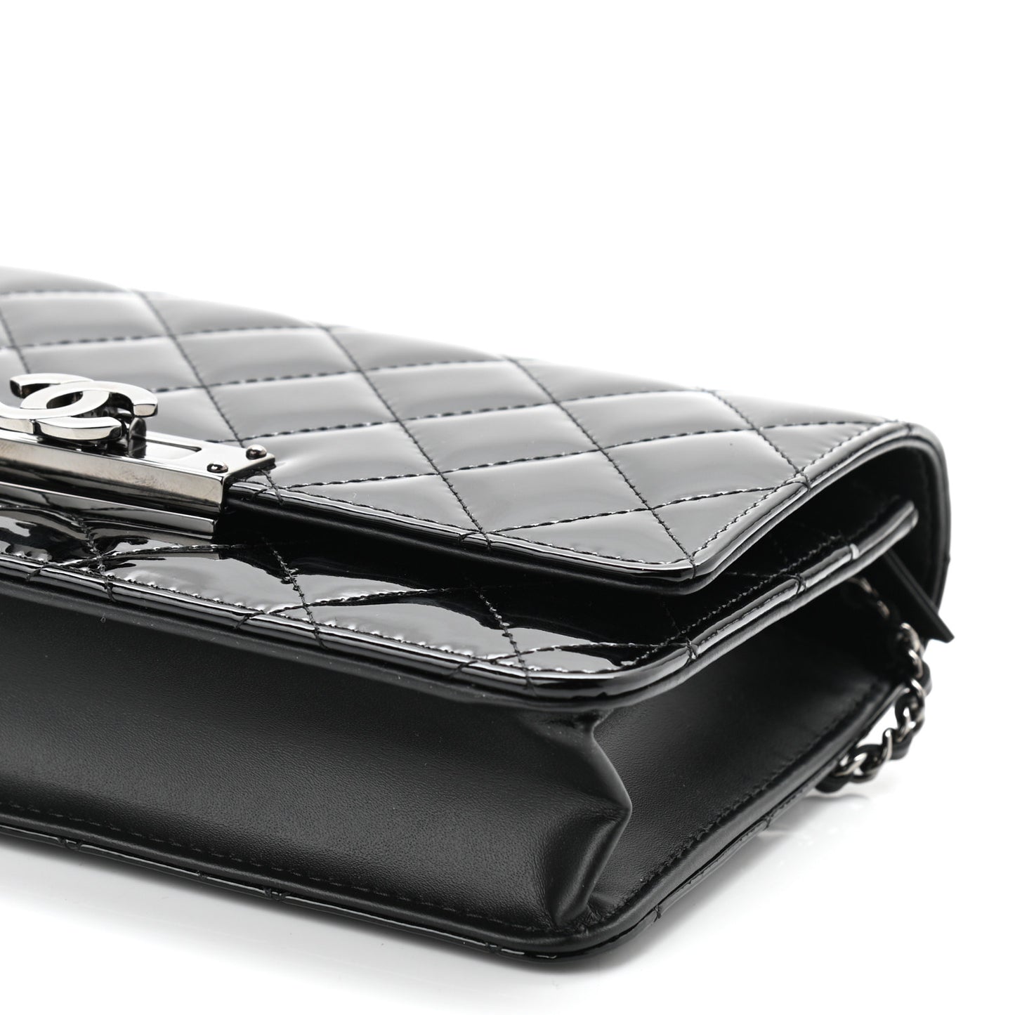 Patent Quilted Golden Class Wallet on Chain WOC Black