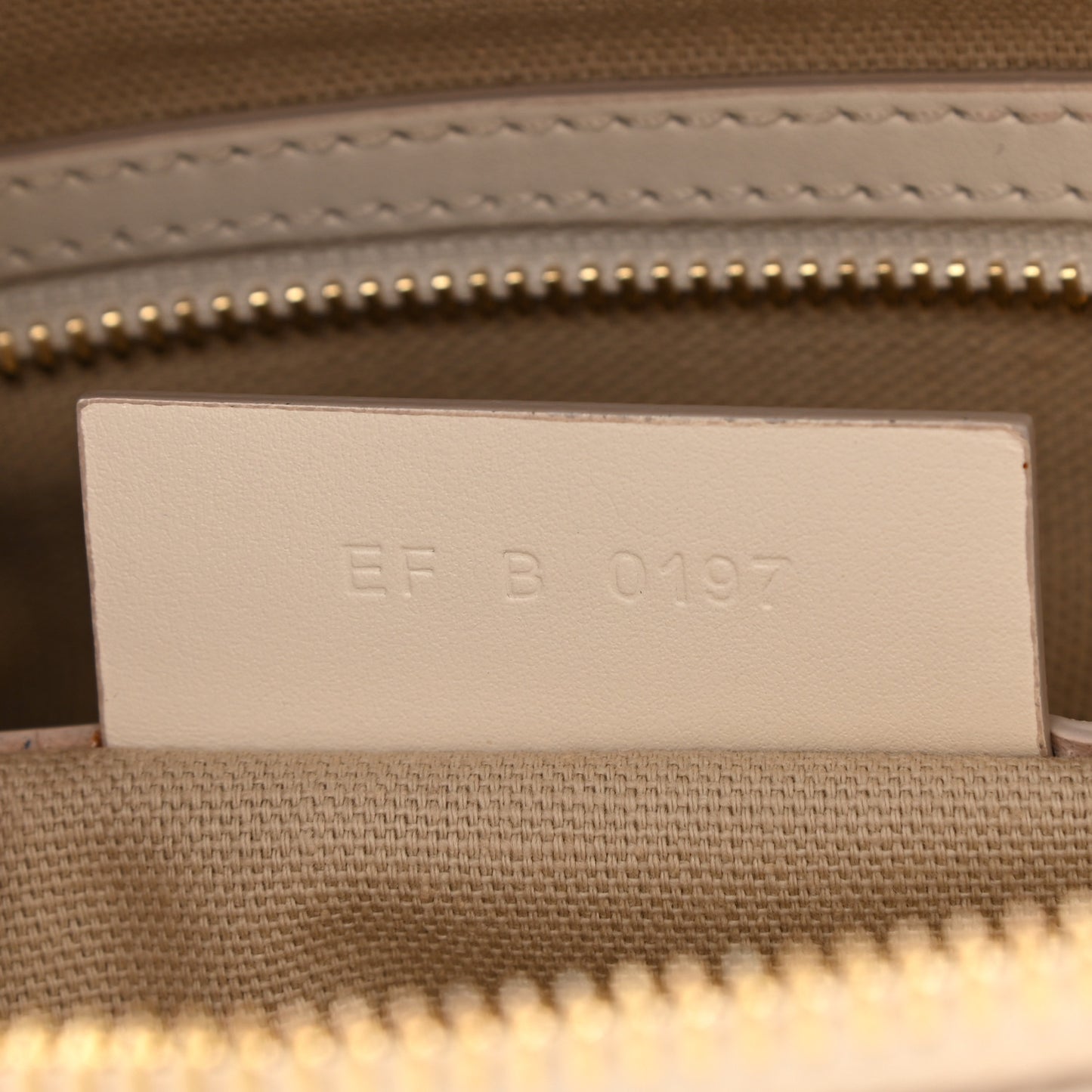 Calfskin Small Sway Off White