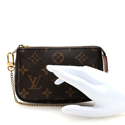 Louis Vuitton Monogram Mini Pochette Accessories 2 of 9