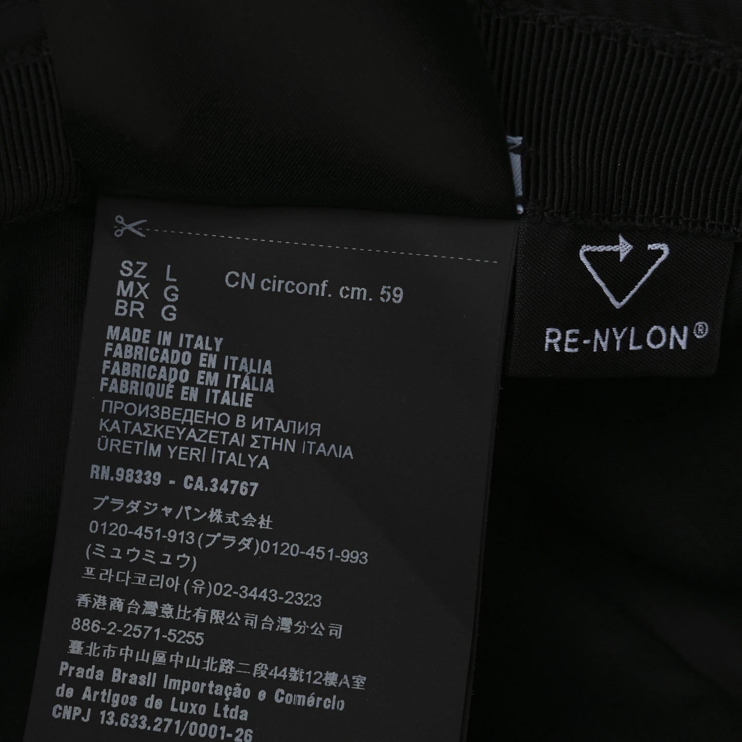 Re-Nylon Metal Triangle Logo Womens Bucket Hat L Black